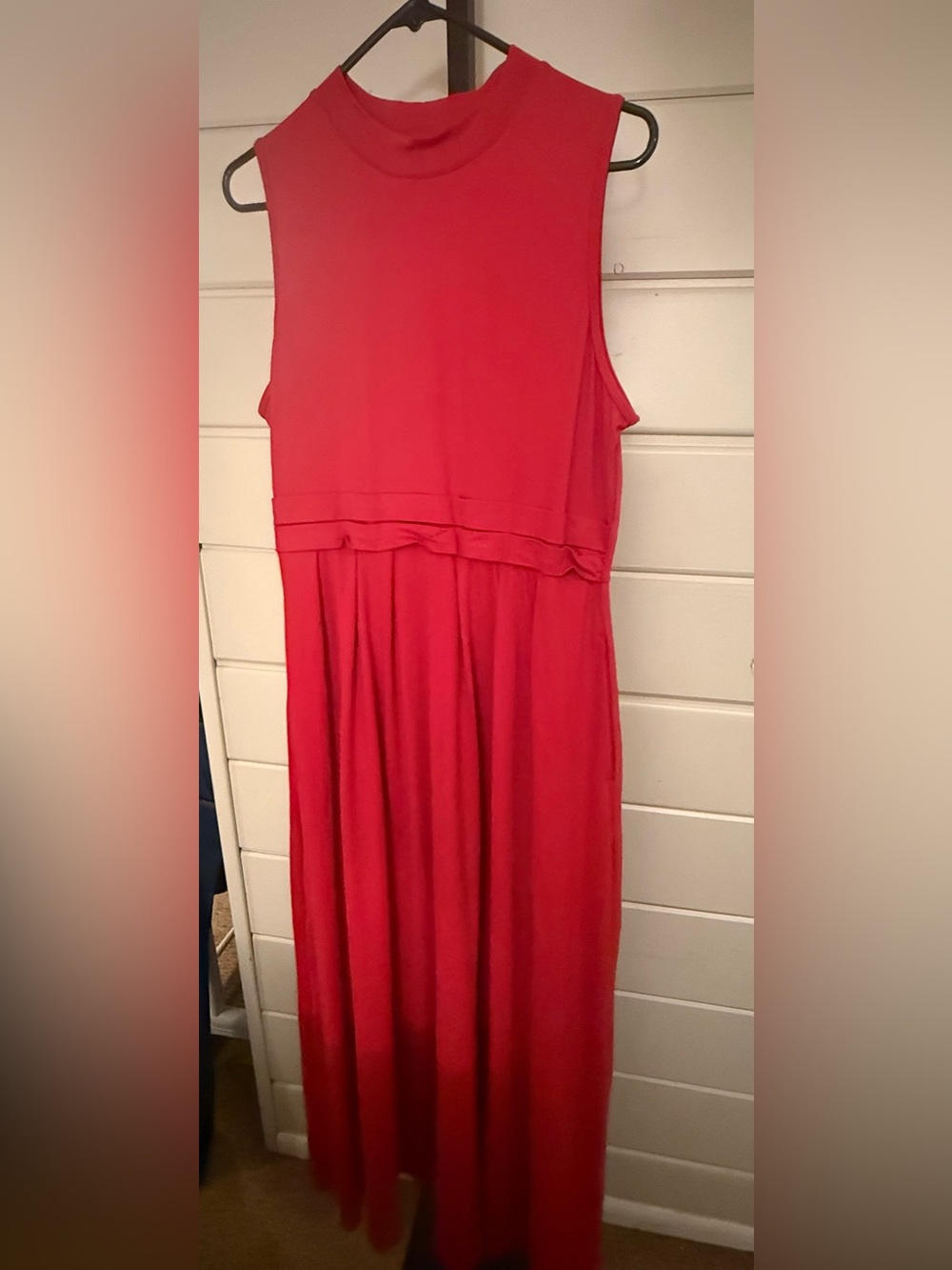 HALARA Red Sleeveless Maxi Dress